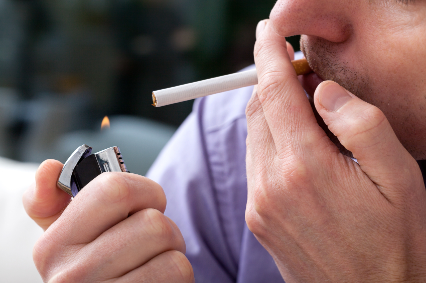 65% dos pacientes continuam fumando após diagnóstico
