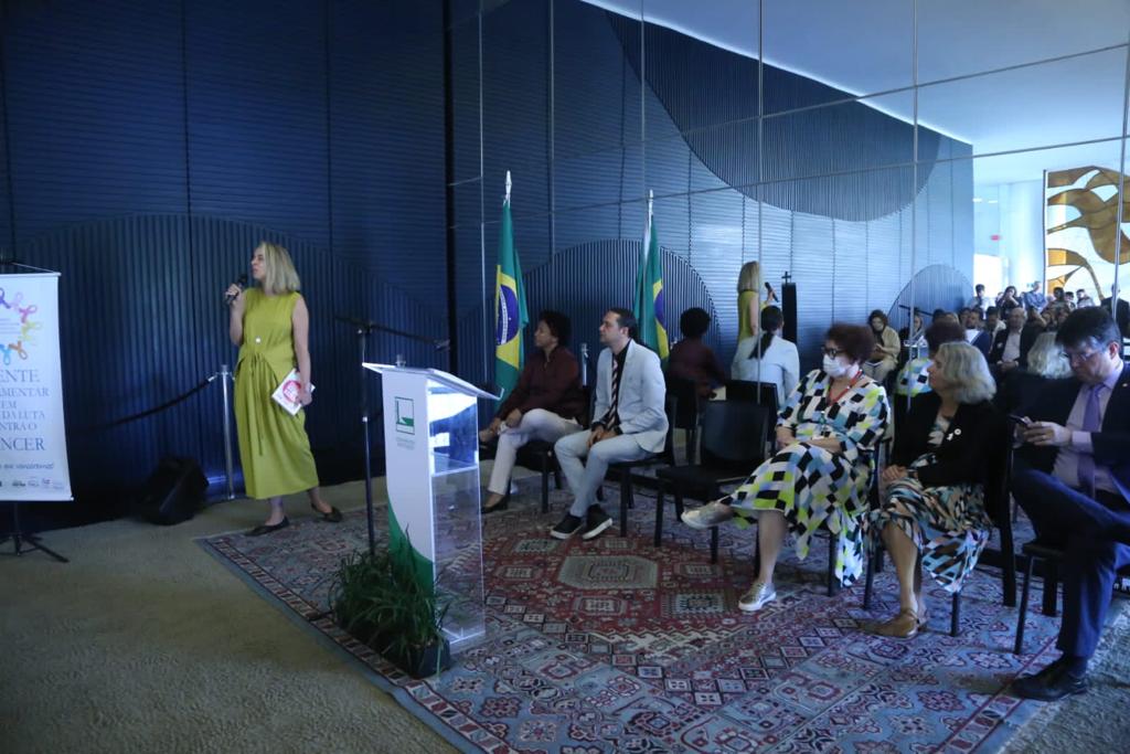 Dia Mundial do Câncer: Instituto Vencer o Câncer na Câmara do Deputados