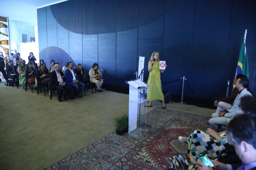 Dia Mundial do Câncer: Instituto Vencer o Câncer na Câmara do Deputados