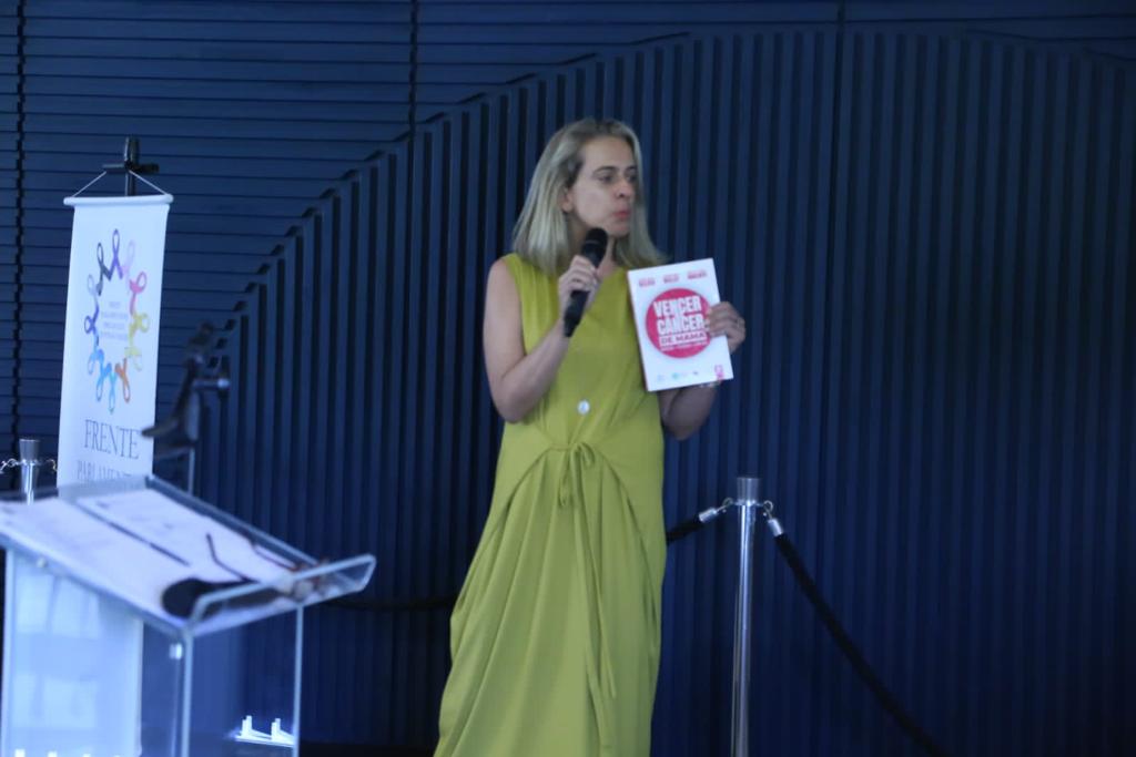 Dia Mundial do Câncer: Instituto Vencer o Câncer na Câmara do Deputados